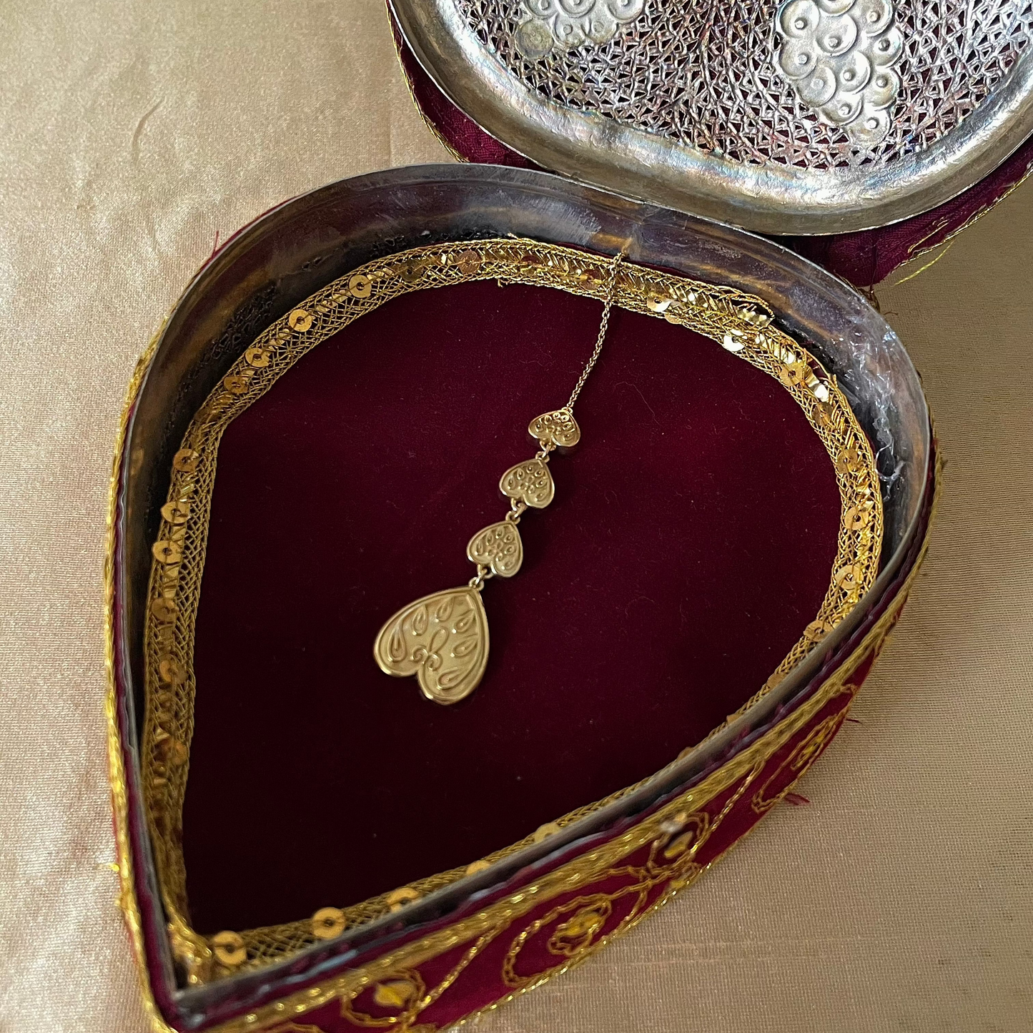 PAANDANI TEEKA - GOLD