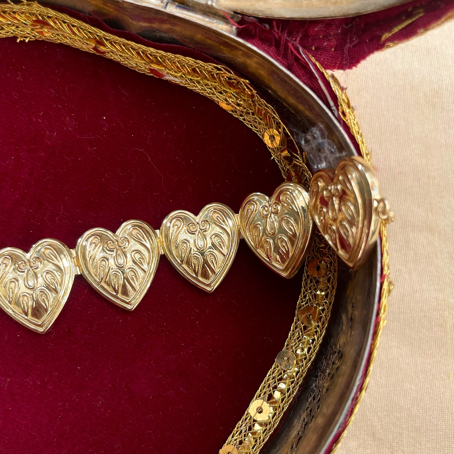 PAANDANI CHOKER - GOLD